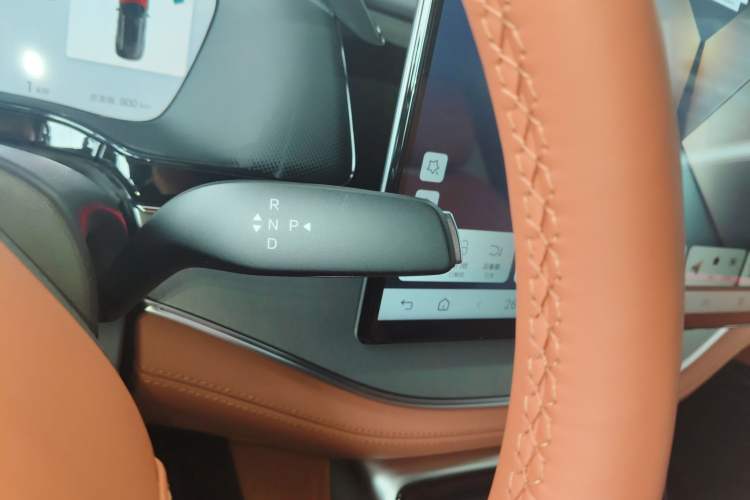 Used BYD Tang New Energy 2025 Model Smart Drive Version DM-i 175KM Prestige Version
