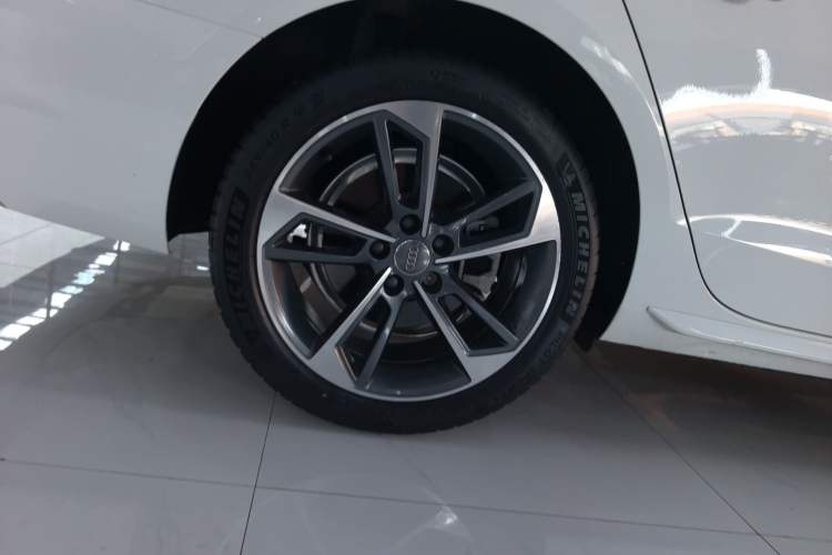 Used Audi A4L 2020 40 TFSI Fashion Dynamic Model Exterior 5