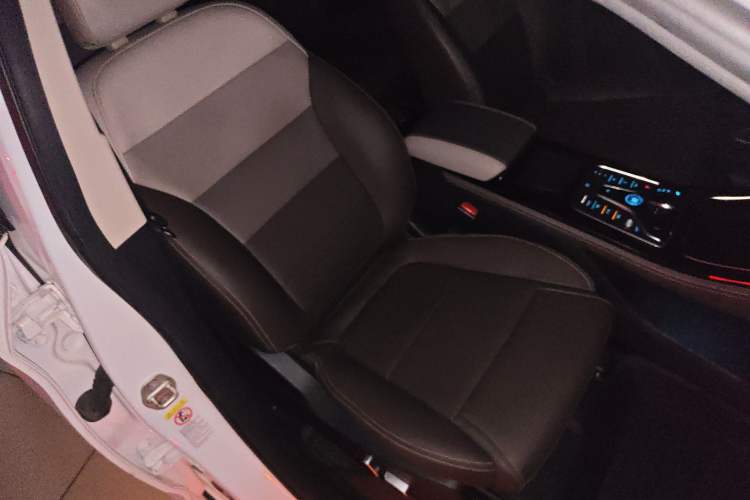 Used BYD Song MAX New Energy 2022 DM-i 105KM Executive Edition