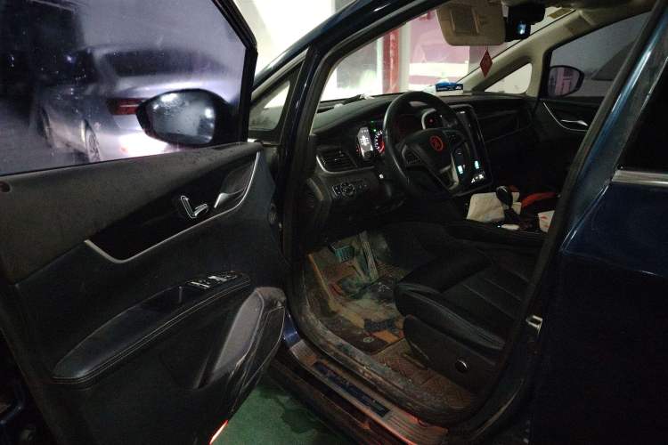 Used BYD Song MAX 2018 1.5T Automatic Smart Connect Luxury 6-Seater