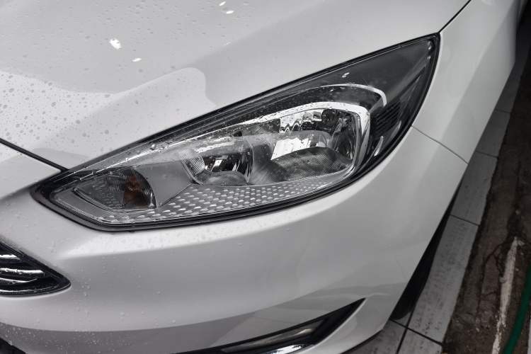 Used Ford Focus 2015 Sedan EcoBoost 180 Automatic Elite Model