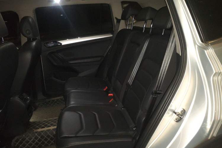 Used Volkswagen Tiguan L 2017 330TSI Automatic Two-Wheel Drive Luxury Edition