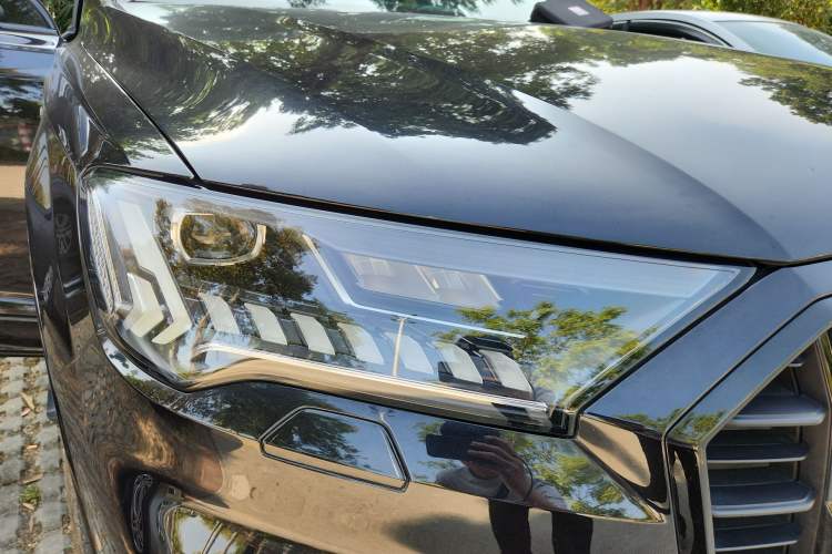 Used Audi Q7 2022 55 TFSI quattro S line Sport model