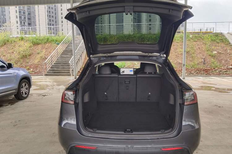Used Tesla Model Y 2022 Rear-Wheel-Drive Version