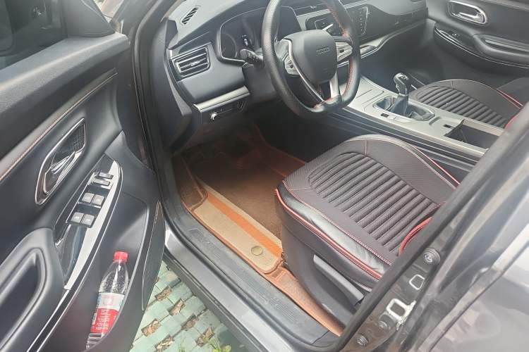 Used CHANGAN OSHAN X7 2020 1.5T Manual Luxury Version Driver Seat