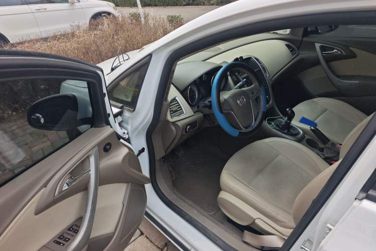 Used Buick GT 2013 GT 1.6L Manual Entry-Level Model