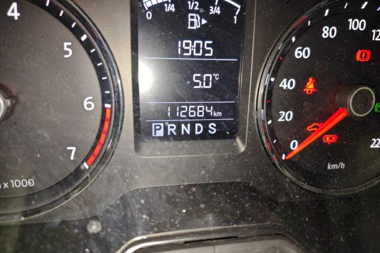 Used Volkswagen Lavida 2013 1.6L Automatic Comfort Edition Odometer Close Up