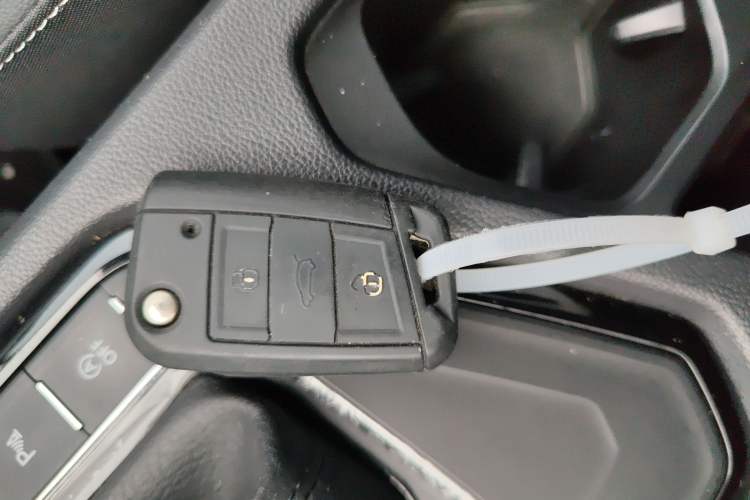 Used Volkswagen Tiguan L 2019 Revised 330TSI Automatic Two-Wheel Drive Smart & Luxury Edition China VI Standard
