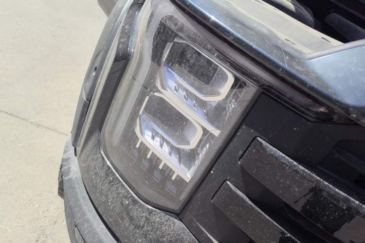 Used Foton Mars 2025 Mars 7 2.0T Diesel Automatic 4x4 Long-Box Explorer Edition Right Front Headlight