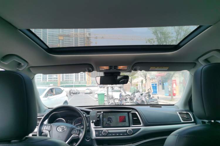 Used Toyota Highlander 2018 2.0T Four-Wheel Drive Supreme Edition 7-Seater China VI
