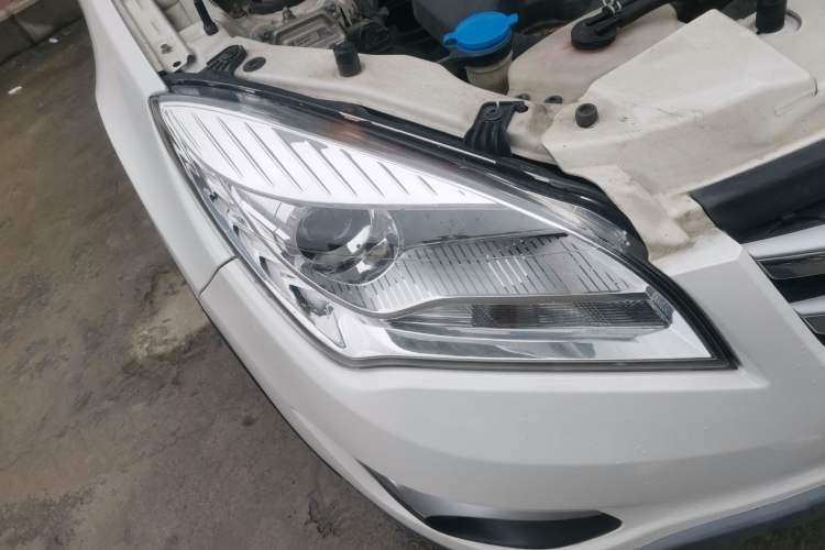 Used Changan CS35 2016 1.6L Automatic Luxury Model China IV Standard
