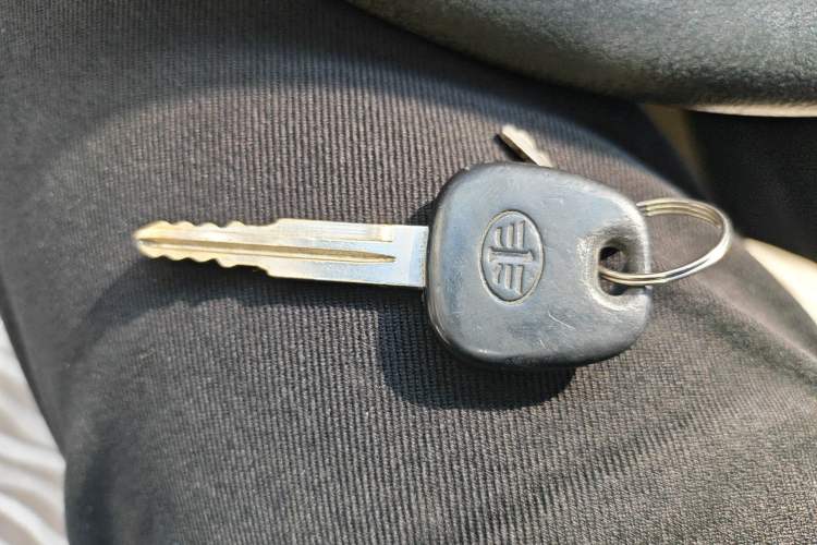 Used FAW Xiali 2012 N3 1.0L Sedan Comfort Model