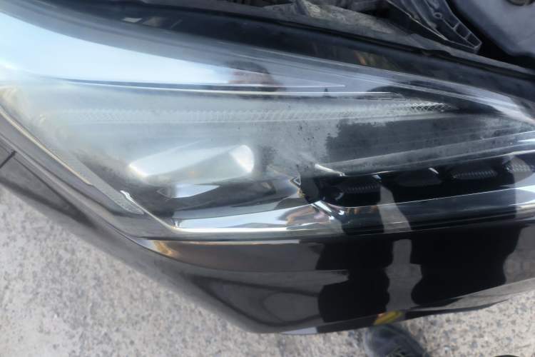 Used Buick Envision 2020 20T Two-Wheel Drive Luxury Model Right Front Headlight