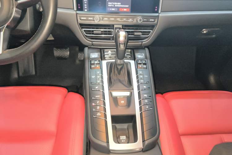 Used Porsche Macan 2018 Macan 2.0T Gear Lever