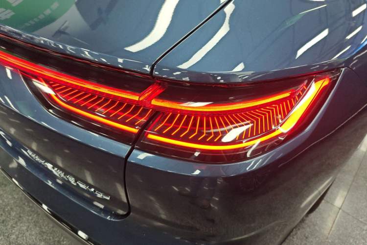 Used Geely Galaxy 8 2025 130km EM-P Starship Edition Exterior 3