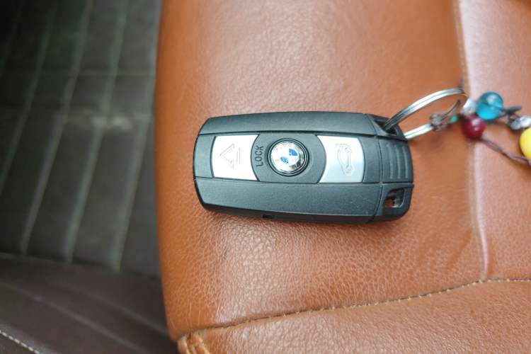 Used BMW X1 2013 sDrive18i Fashion Model Vehicle Key