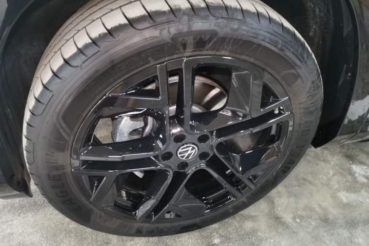 Used Volkswagen Teramont 2025 Tiguan Pro 450TSI Four-Wheel Drive Summit Edition Left Front Wheel Hub