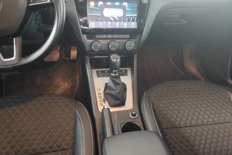 Used Skoda Octavia 2018 TSI280 DSG Luxury Edition
