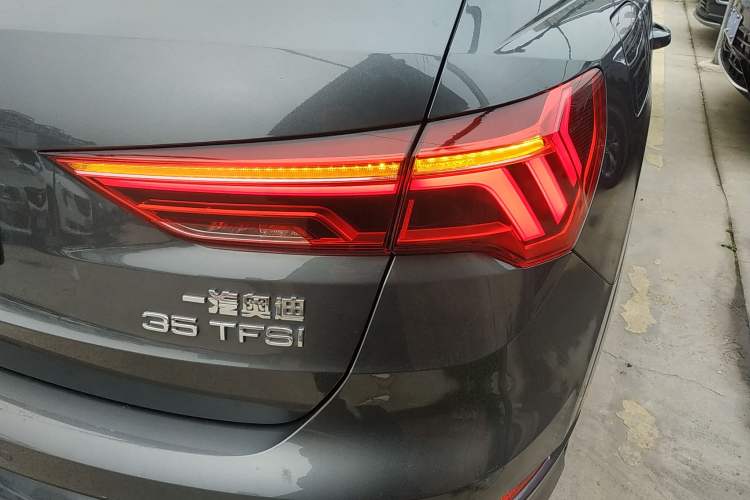 Used Audi Q3 2021 35 TFSI Fashion Dynamic Model