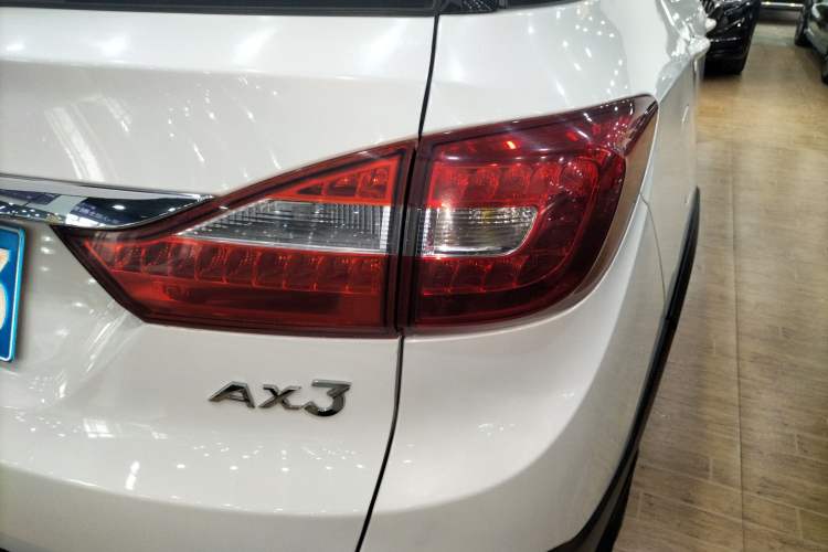 Used Dongfeng Aeolus AX3 2016 1.5L Automatic Shangkue Model
