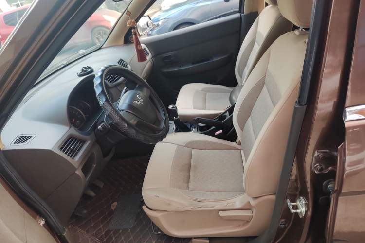 Used Wuling Hongguang 2015 1.5L S Base Model China IV Left Front Seat