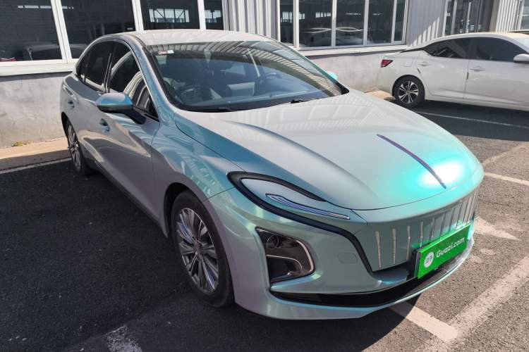 Used Hongqi E-QM5 2023 620km PLUS
