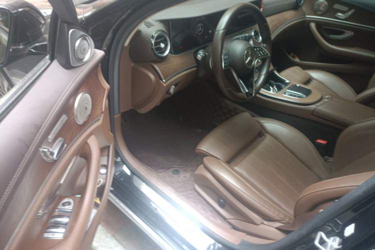 Used Mercedes-Benz E-Class New Energy 2022 Restyled E 350 e L Plug-in Hybrid Sports Sedan
