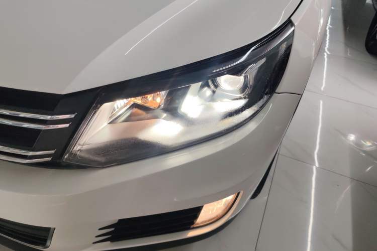 Used Volkswagen Tiguan L 2013 1.8TSI Automatic Two-Wheel Drive Luxury Model
