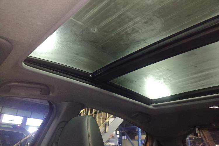 Used Honda XR-V 2015 1.8L VTi CVT Luxury Edition
