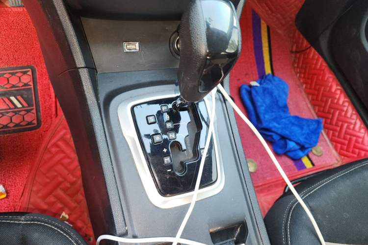 Used Citroen C4L 2019 230THP Automatic Leading Model Gear Lever