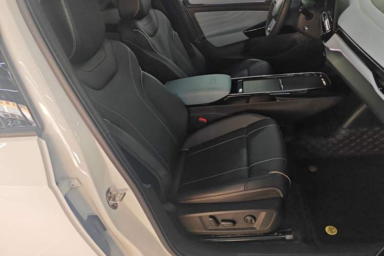 Used Volkswagen ID.4 X 2024 Pure & Smart Edition Right Front Seat