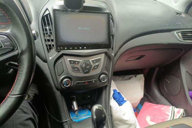 Used Chery Arrizo 5 2016 1.5L CVT Trendsetting Edition Audio And AC Panel