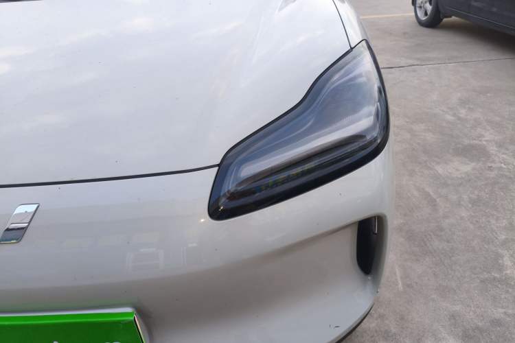 Used Wuling Bingo PLUS 2024 330 km Range Five-Seater Version