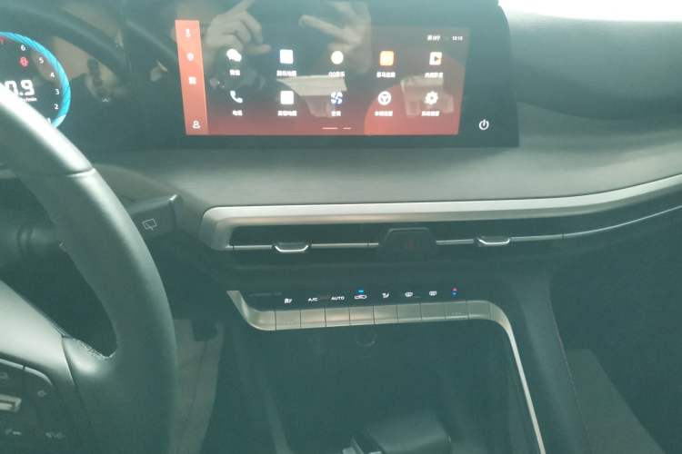 Used CHANGAN CS35PLUS 2021 Blue Whale NE 1.4T DCT Luxury Model Audio And AC Panel