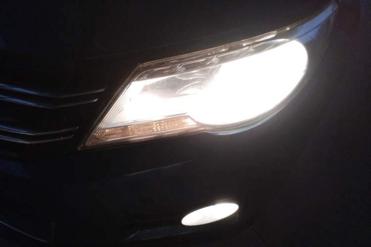 Used Volkswagen Tiguan 2012 1.8TSI Automatic Two-Wheel Drive Trend Edition Left Front Headlight