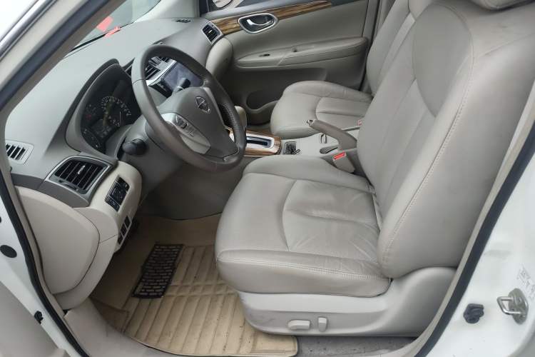 Used Nissan Sylphy 2014 1.6XV CVT Deluxe Edition
