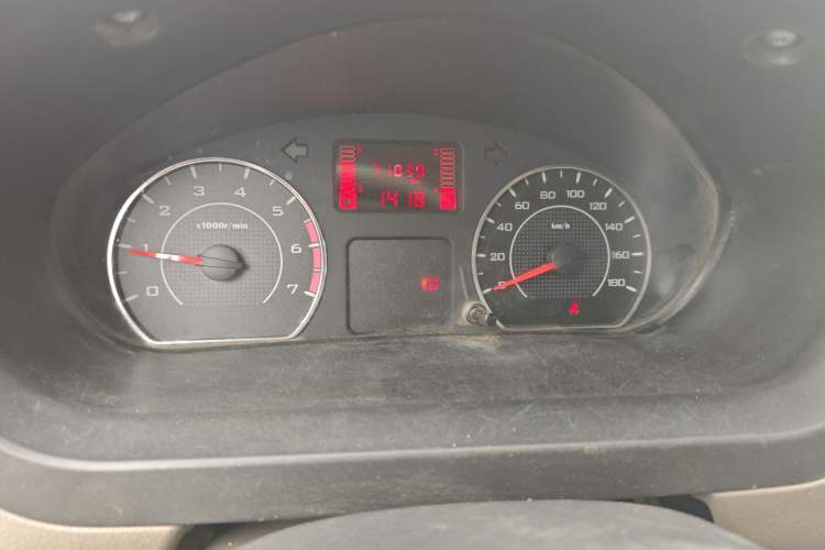Used Wuling Rongguang V 2019 1.5L Window-Sealed Utility Model China VI LAR Instrument Cluster