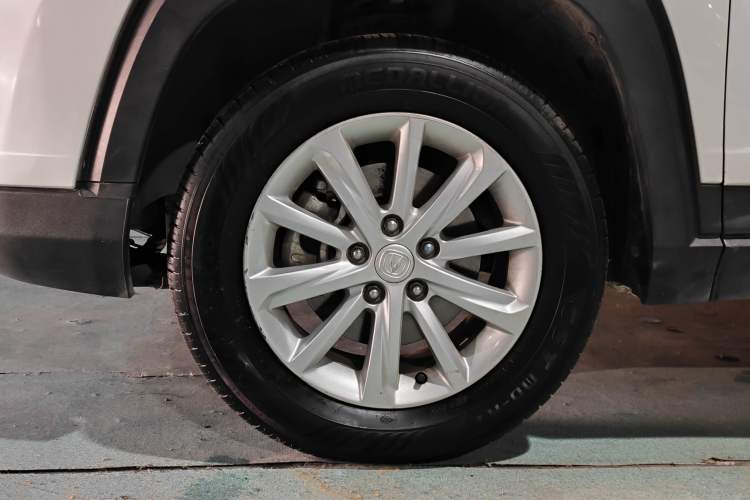 Used CHANGAN CS35PLUS 2021 Honor Million Edition 1.6L CVT Elite Model Left Front Wheel Hub