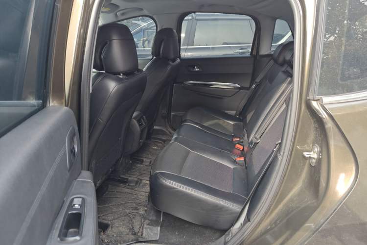 Used Peugeot 3008 2015 2.0L Automatic Classic Edition