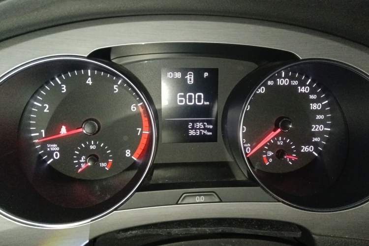 Used Volkswagen Golf Sportsvan 2016 1.6L Automatic Comfort Model Instrument Cluster