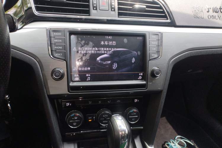 Used Volkswagen Lamando 2018 280TSI DSG Comfort Edition
