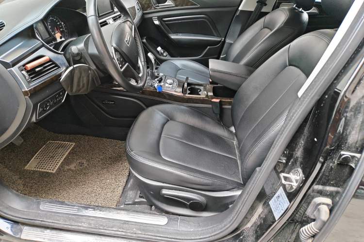 Used Zotye Z700 2016 1.8T Manual Luxury Model Left Front Seat