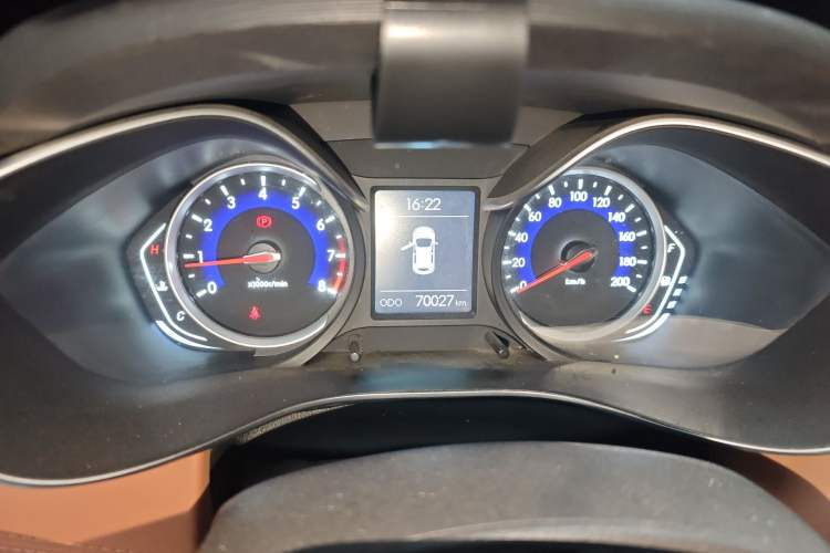 Used BAIC Senova X35 2016 1.5L Manual Luxury Edition Odometer Close Up