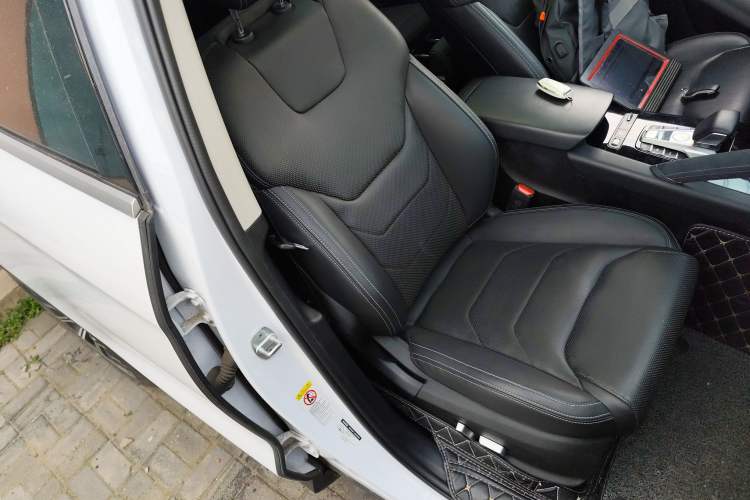 Used BYD Song Pro New Energy 2019 EV High-Power Long-Range Flagship Model Right Front Seat