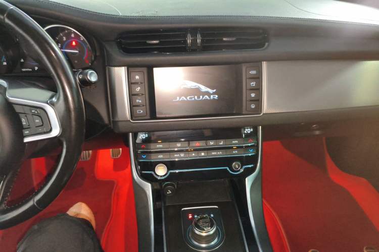 Used Jaguar XFL 2018 XFL 2.0T 200PS Elite Edition