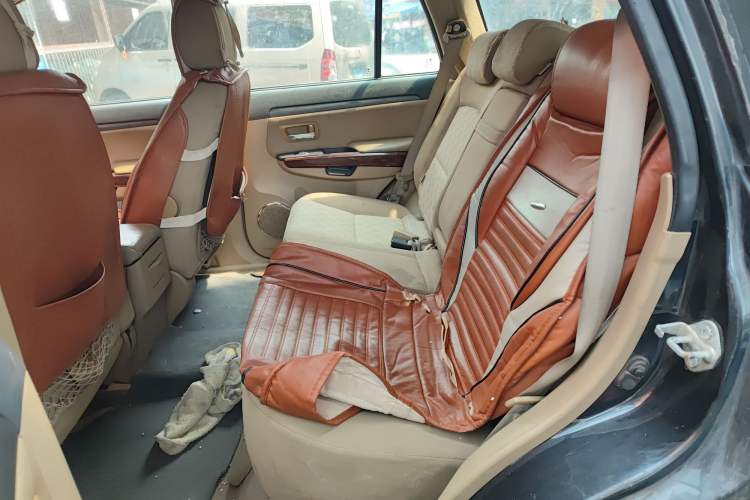 Used Haval H5 Classic 2012 European-style 2.0L Two-Wheel Drive Elite Model