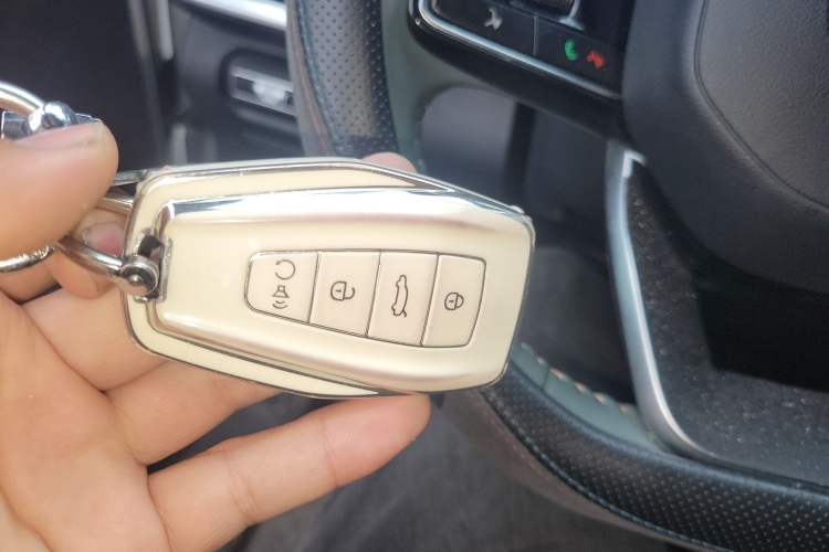 Used Geely Auto Haoyue L 2024 2.0T DCT Prestige Version