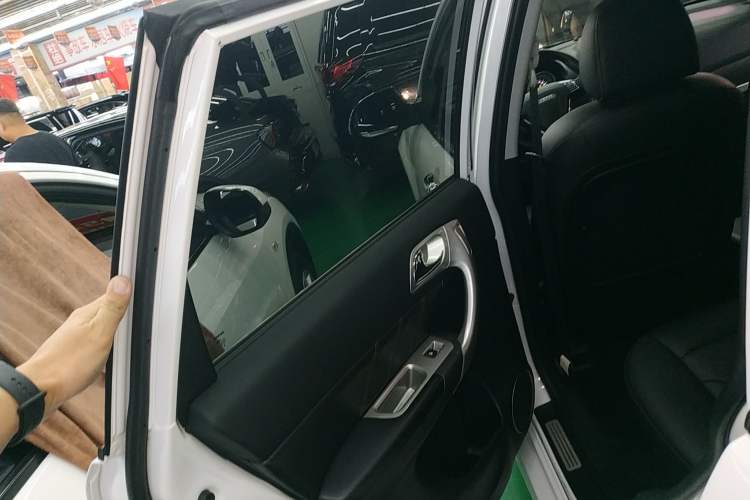 Used Haval H6 2016 Upgraded Model 1.5T Automatic Two-Wheel Drive Elite Version