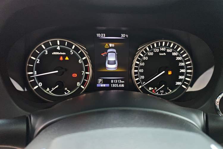 Used Infiniti Q50L 2018 2.0T Enjoyment Version China VI Standard
