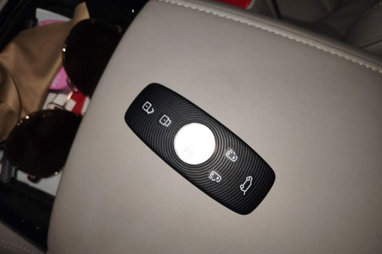 Used Roewe iMAX8 2023 400TGI Comfort Edition